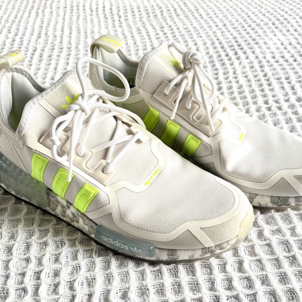 Men’s Addidas running shoe - Picture 5 of 5